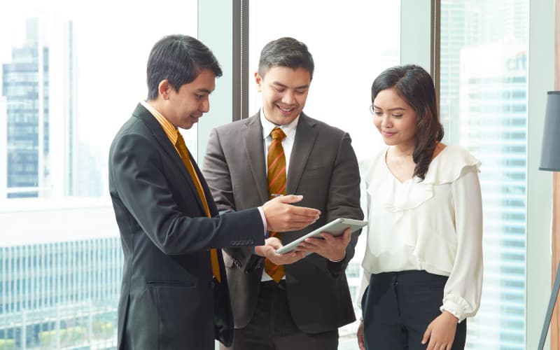 KWAP staff assisting an employer with pension contributions